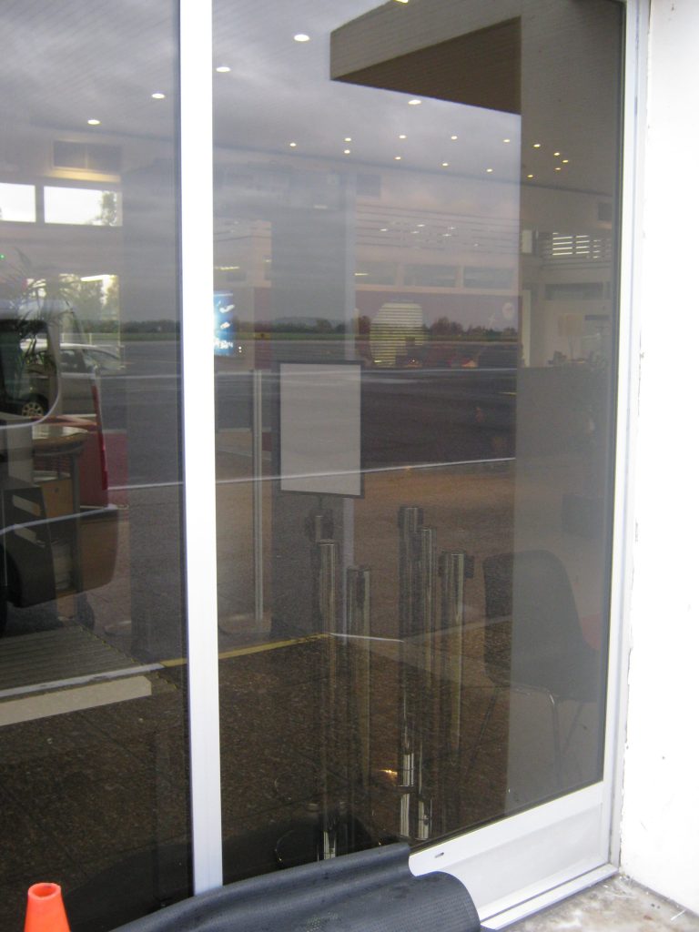 baies vitrées pour l’aéroport de Lyon Bron vue 1
